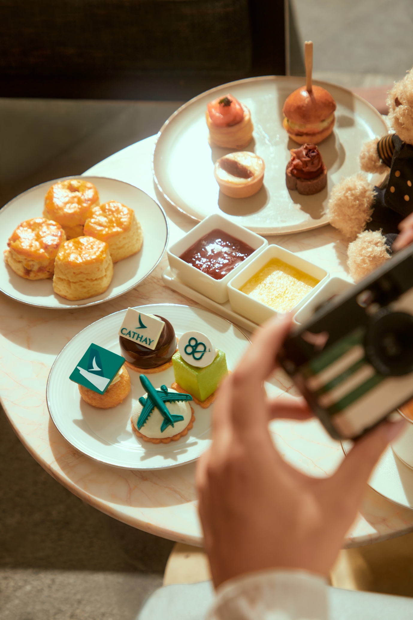 Cathay và Hilton Saigon giới thiệu trải nghiệm trà chiều giới hạn nhân dịp 80 năm thương hiệu - Ảnh 3.