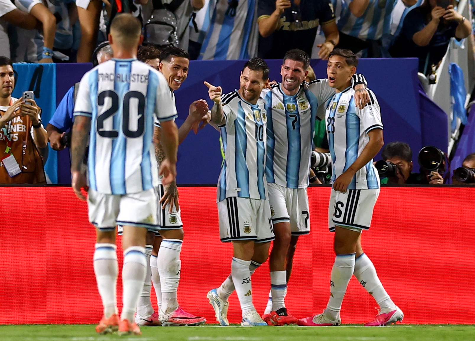 Foto Messi 2 Messi anh 2