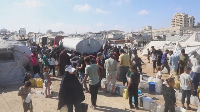Người dân Gaza đối mặt khủng hoảng nước sạch - Ảnh 1.