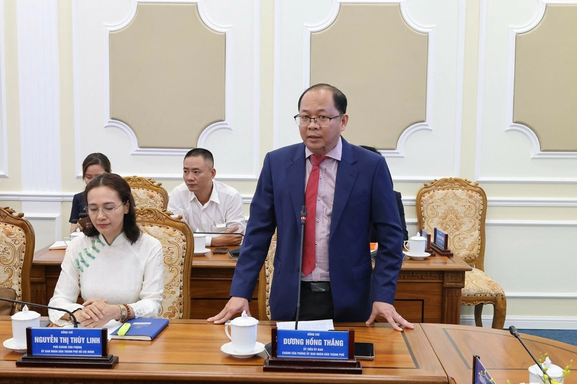 Signing of the coordination regulation between the Department of Foreign Affairs of the Ministry of Foreign Affairs and the Office of the People's Committee of He Chi Minh City in matters of advice on foreign affairs. KÃ1⁄2 káo¿t Quy will be available for Sở Ngoáo¡i vụ, Bá»TM Ngoáo¡i for UBND TP. Chồ Chà Minh trong tham mưu cà ́c Ä'á»'i ngoáo¡i