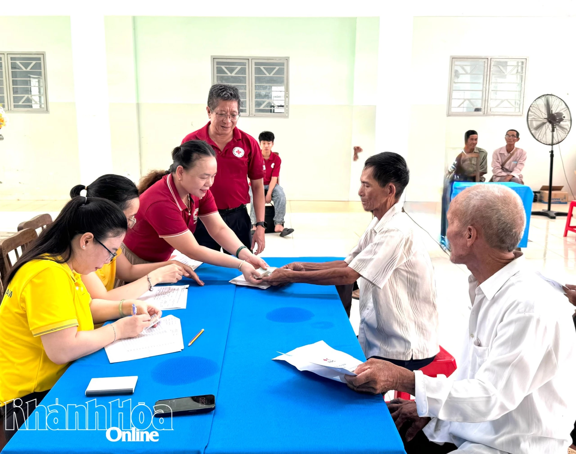 Die Bewohner des Stadtteils Ninh Hoa erhalten finanzielle Unterstützung durch das Projekt.