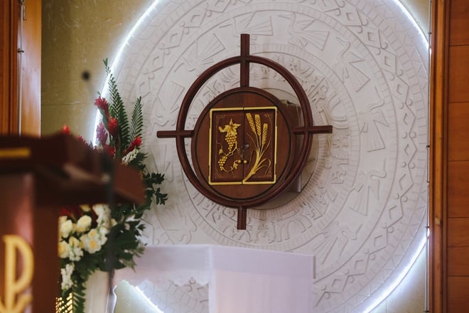 Gallery - Thong Nhat Street in Ho Chi Minh City has as many as five Catholic churches. - image 11