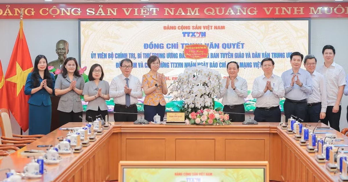 Thông tấn xã Việt Nam phát huy vai trò cơ quan truyền thông chủ lực đa phương tiện, dẫn nguồn thông tin
