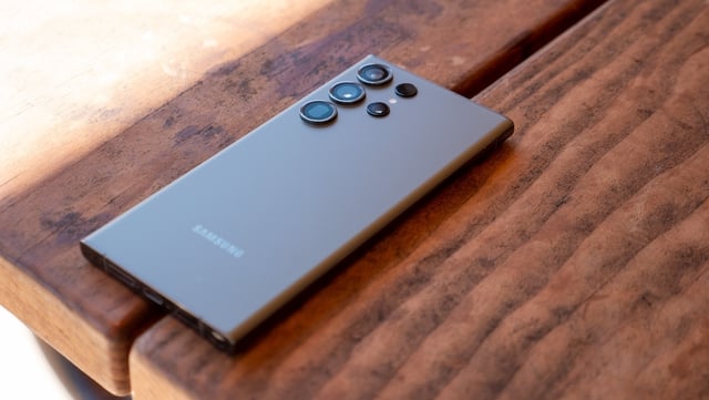7 mẫu điện thoại Samsung Galaxy đã qua sử dụng vẫn đáng mua - Ảnh 1.