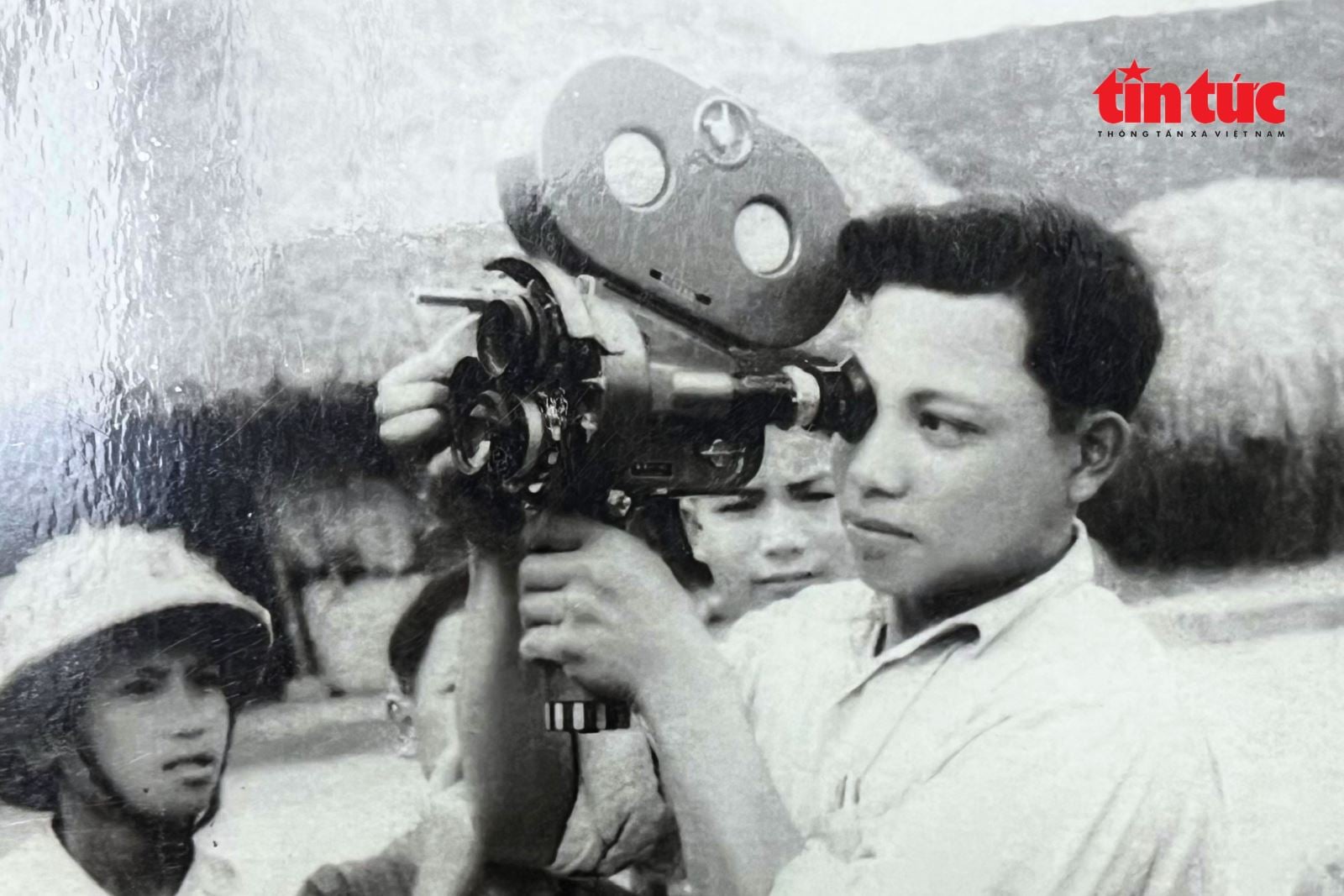 Keterangan foto