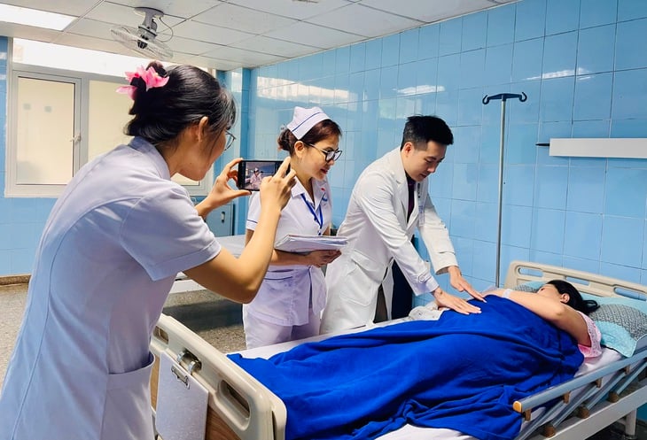 Những bác sĩ, cán bộ y tế trở thành KMOLs- Ảnh 1.