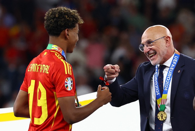 23:00 Uhr am 21. Juni, Weltmeisterschaft 2026, Spanien gegen Saudi-Arabien: Muss gewinnen! - Bild 1. World Cup 2026, Tây Ban Nha 4-0 Ả Rập Xê Út: Cuộc dạo chơi của 'Bò tót' Yamal - Ảnh 1.