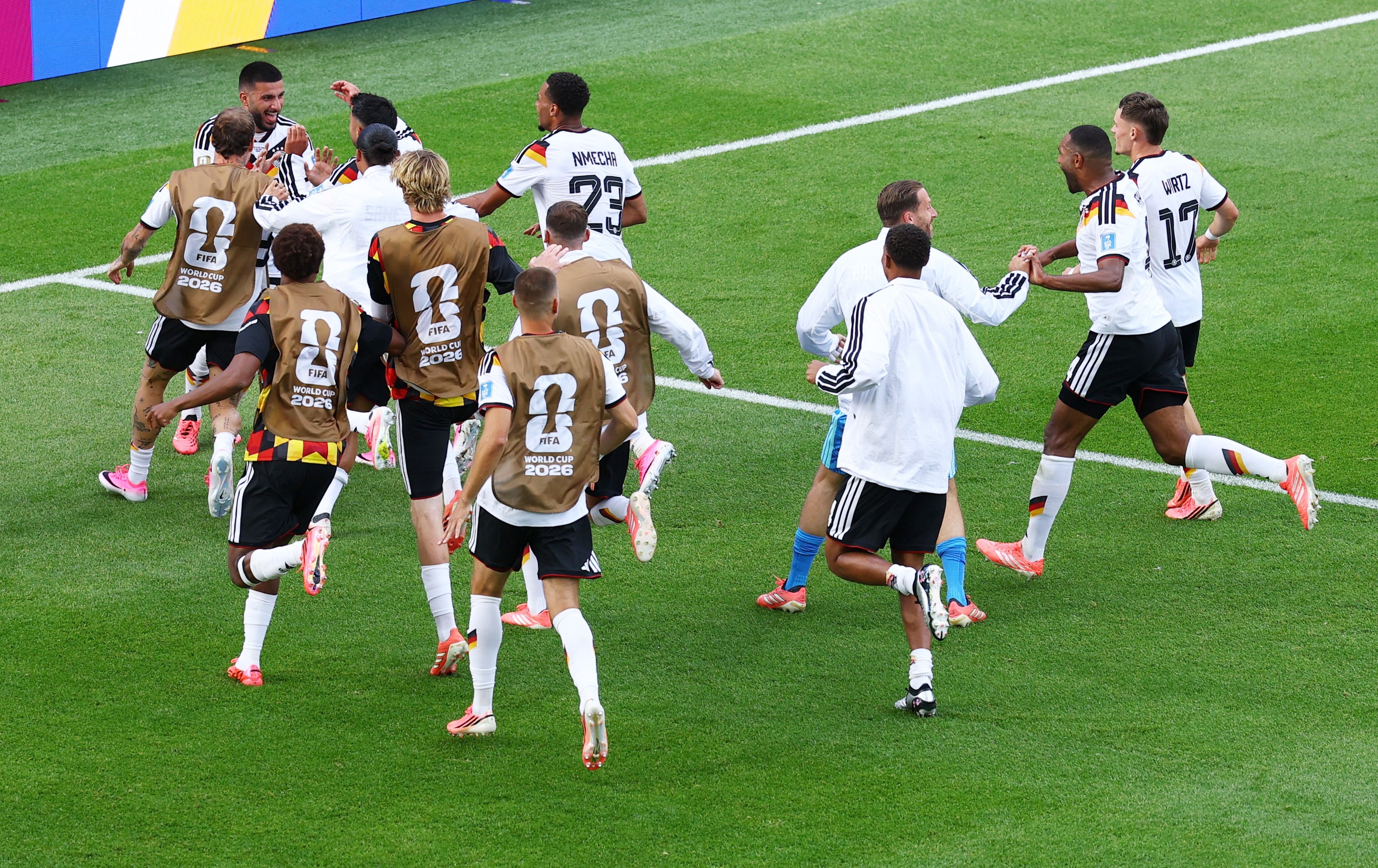 world cup, đức, nhật bản, bờ biển ngà, ecuador, curacao ảnh 3 world cup, duc, nhat ban, bo bien nga, ecuador, curacao anh 3