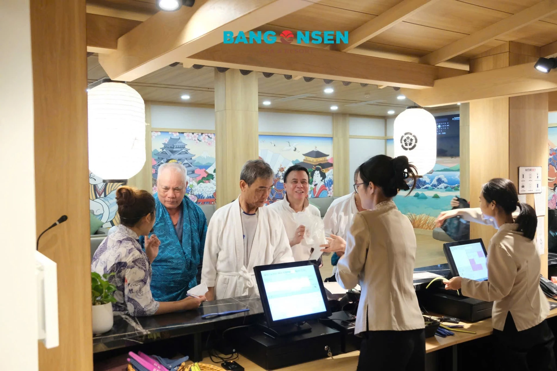 Das Bang Onsen Spa & Resort ist stets bestrebt, die Qualität seiner Mitarbeiter zu verbessern, um den praktischen Anforderungen gerecht zu werden. – Foto: Bang Onsen Spa & Resort