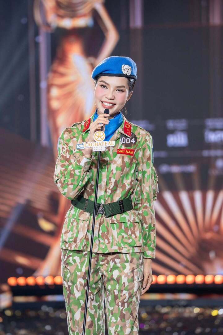 ドラゴン NAM ベトナム女性兵士 Linn 25歳の女性中尉の美しさが、ミス・グランド・ベトナム2026で