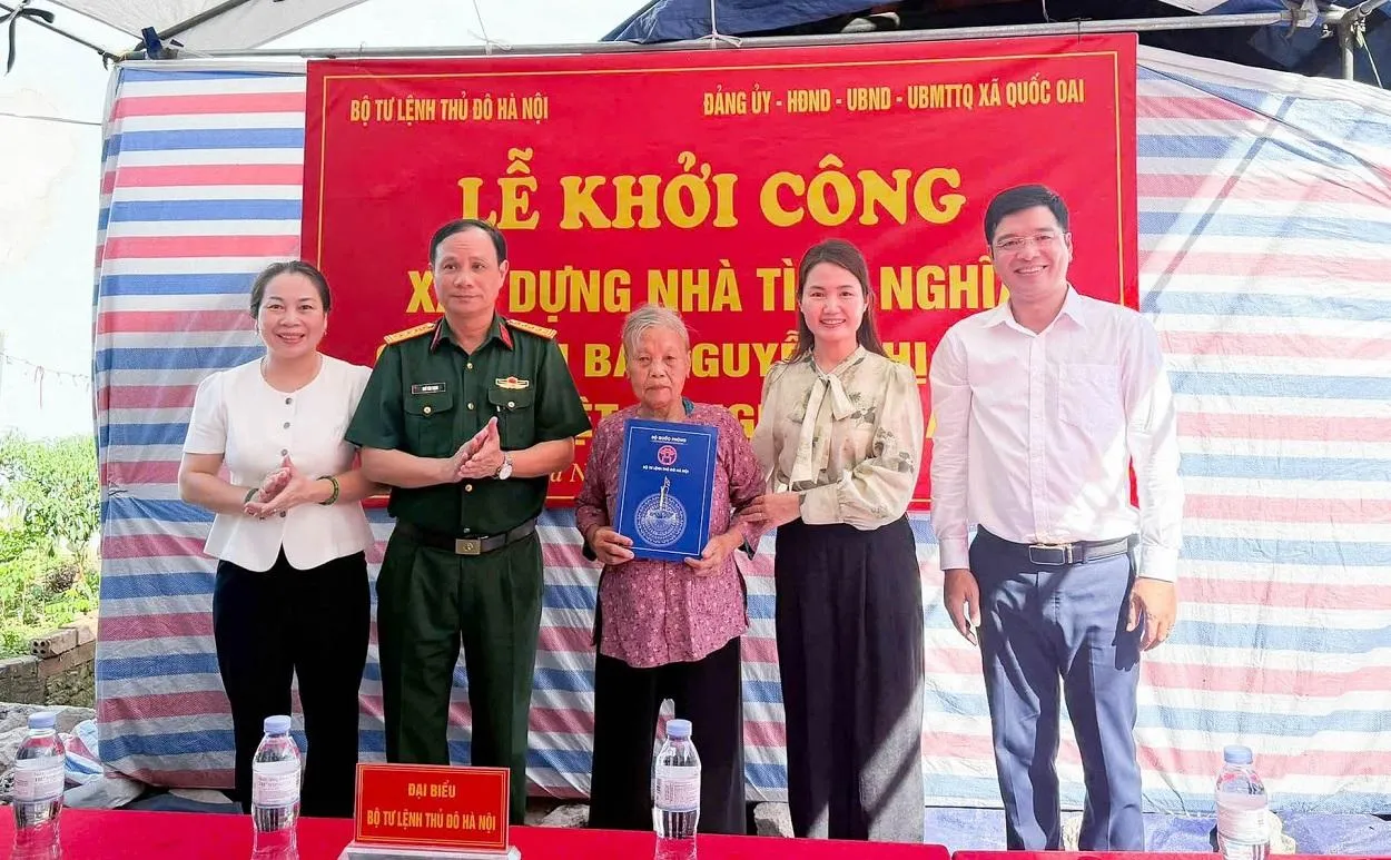 بدأ بناء منزل خيري للسيدة نغوين ثي نغو. khoi-cong-xay-dung-nha-tinh-nghia-cho-ba-nguyen-thi-ngo-2150