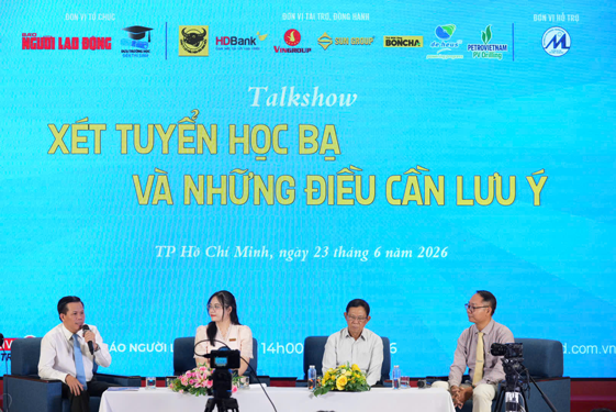 Học bạ vẫn là 