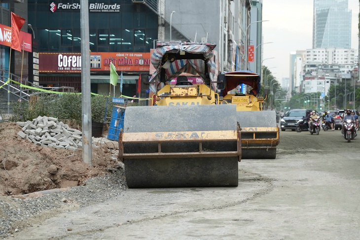 Beseitigung des letzten „Engpasses“ zur Erweiterung der Nguyen Tuan Straße – Foto 8. Tháo gỡ 'nút thắt' cuối cùng để mở rộng đường Nguyễn Tuân- Ảnh 8.