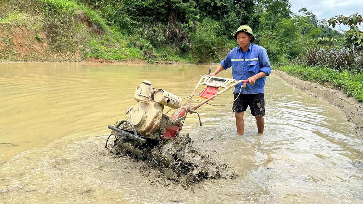 Het regenseizoen op de terrasvormige rijstvelden van Hoàng Su Phì, een schilderachtige plek.