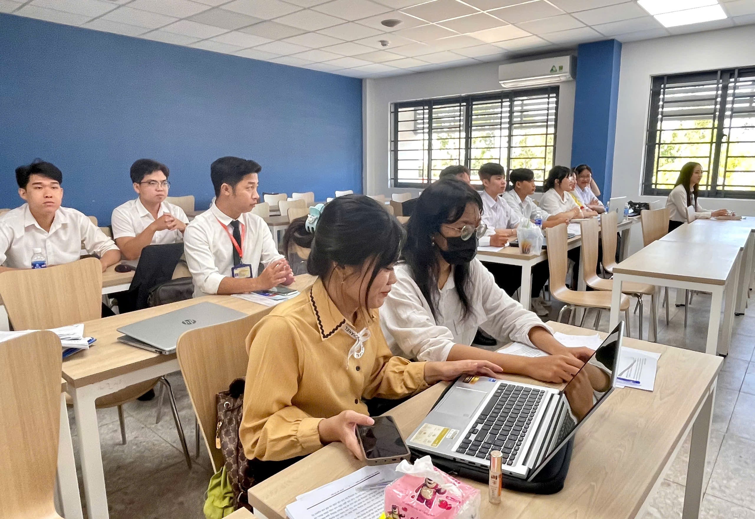 ベトナムはどのようにして世界レベルの私立大学を建設できるのか? Để Việt Nam xây dựng trường ĐH tư thục đẳng cấp - Ảnh 2.