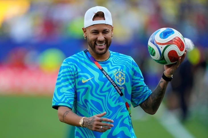 ワールドカップの試合結果予想：ネイマールが途中出場、ブラジルが