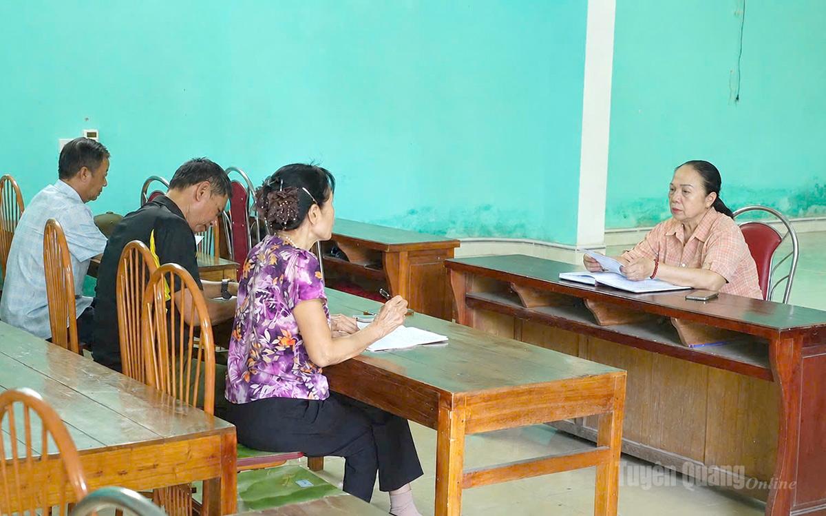 Il Comitato del Partito dell'Area Residenziale 16, Circoscrizione di Tan Ha, Comune di Minh Xuan, ha tenuto una riunione per discutere le modalità di leadership e mobilitazione al fine di raggiungere un consenso sulla riorganizzazione dei villaggi e delle aree residenziali.