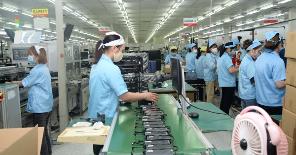 Hung Yen: De industrie trekt aan, handel en dienstverlening floreren.