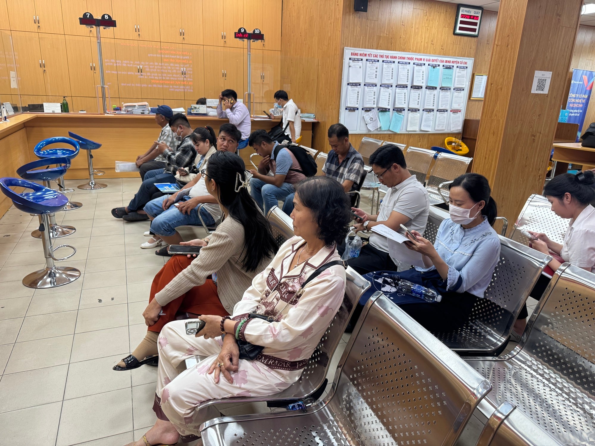 Vất vả tính lại tiền sử dụng đất- Ảnh 1.
