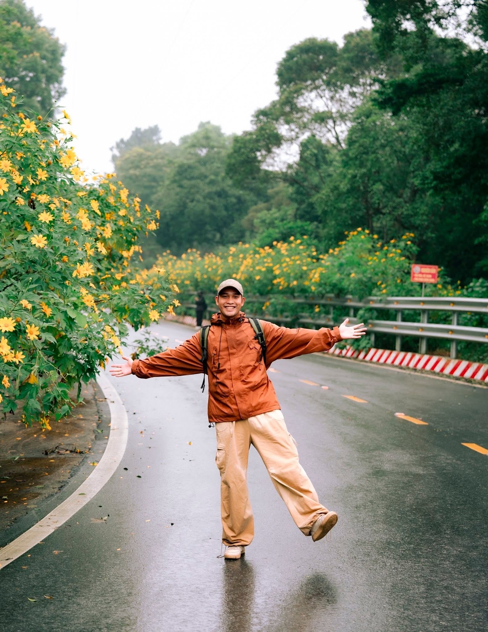 Gallery - Should you go to Ba Vi, Trang An, Cat Ba, or Sam Son to cool off this weekend? - image 6