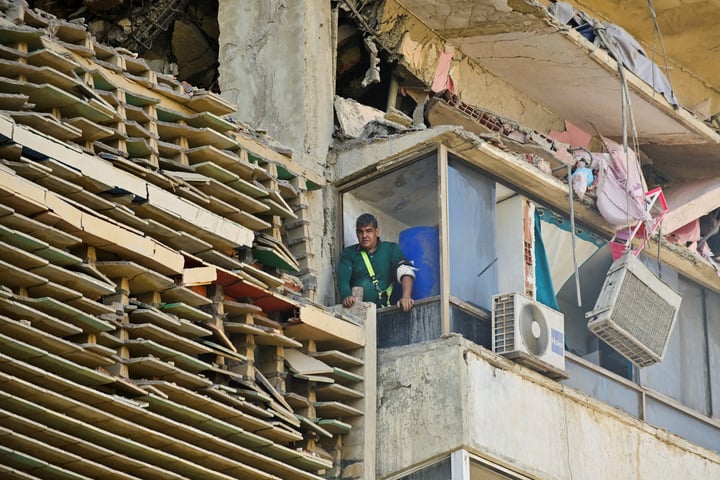 Budovy zničené v La Guaira ve Venezuele po zemětřesení 24. června. (Foto: Reuters)