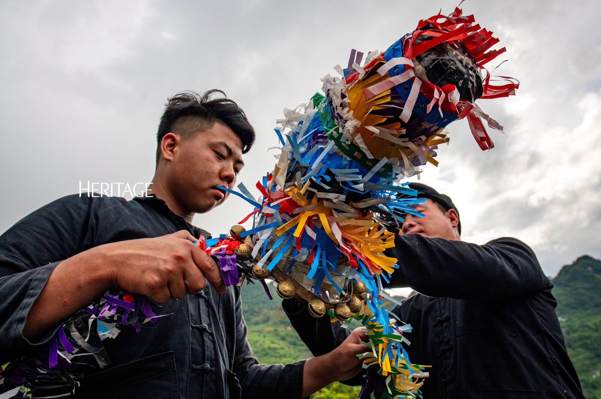 Gallery - The unique paper horse dance of the Nung Din people. - image 9