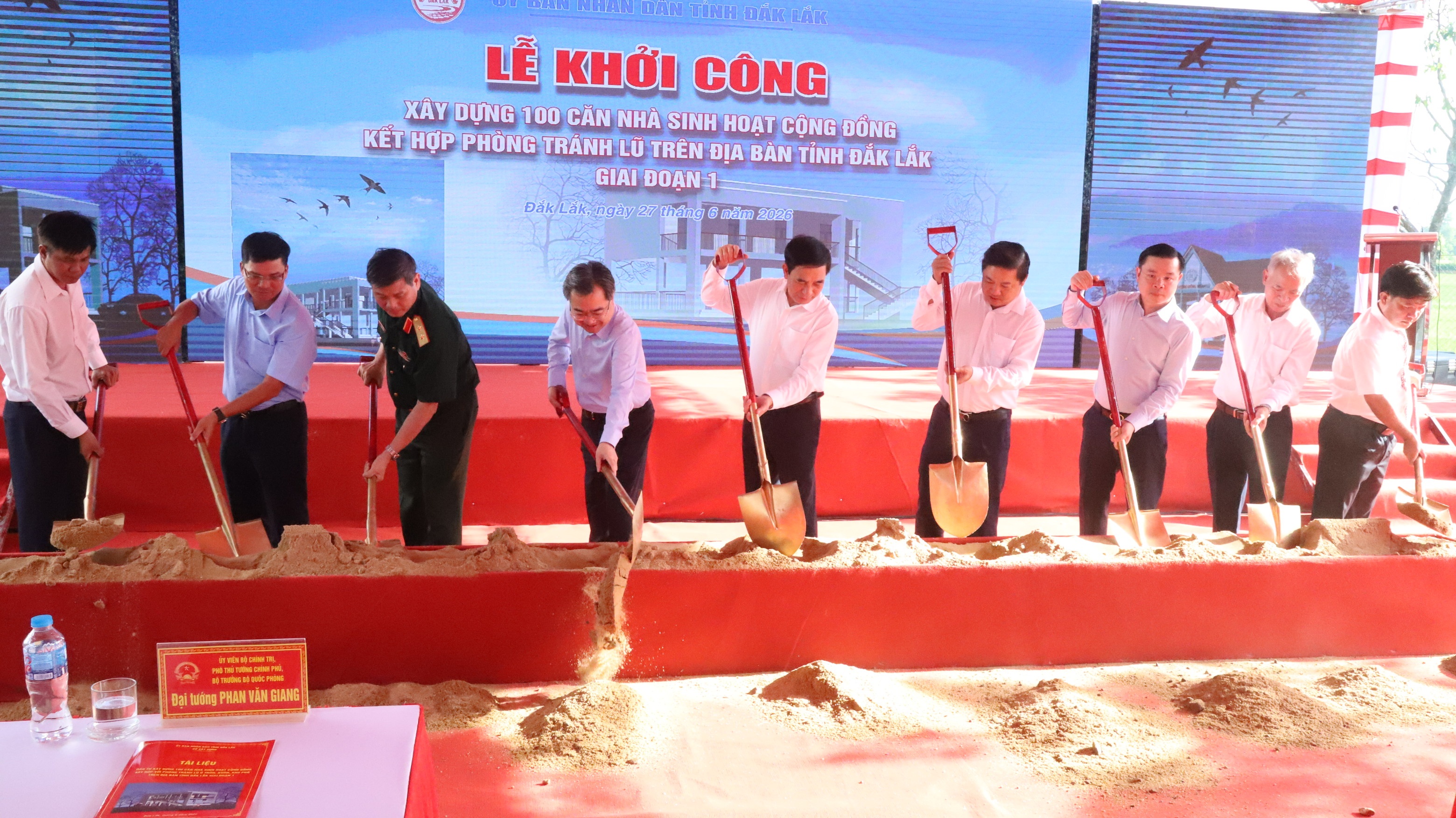 عکس ترونگ نگوین ۲ Trung Nguyen anh 2