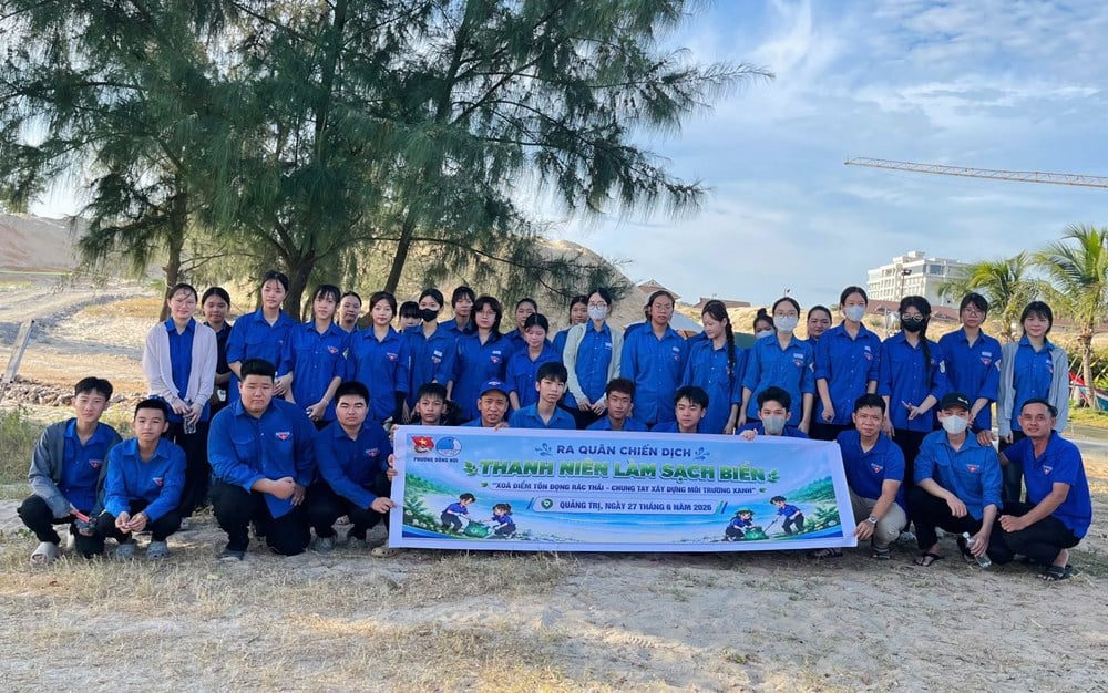 Giữ màu xanh cho những bãi biển du lịch - ảnh 1
