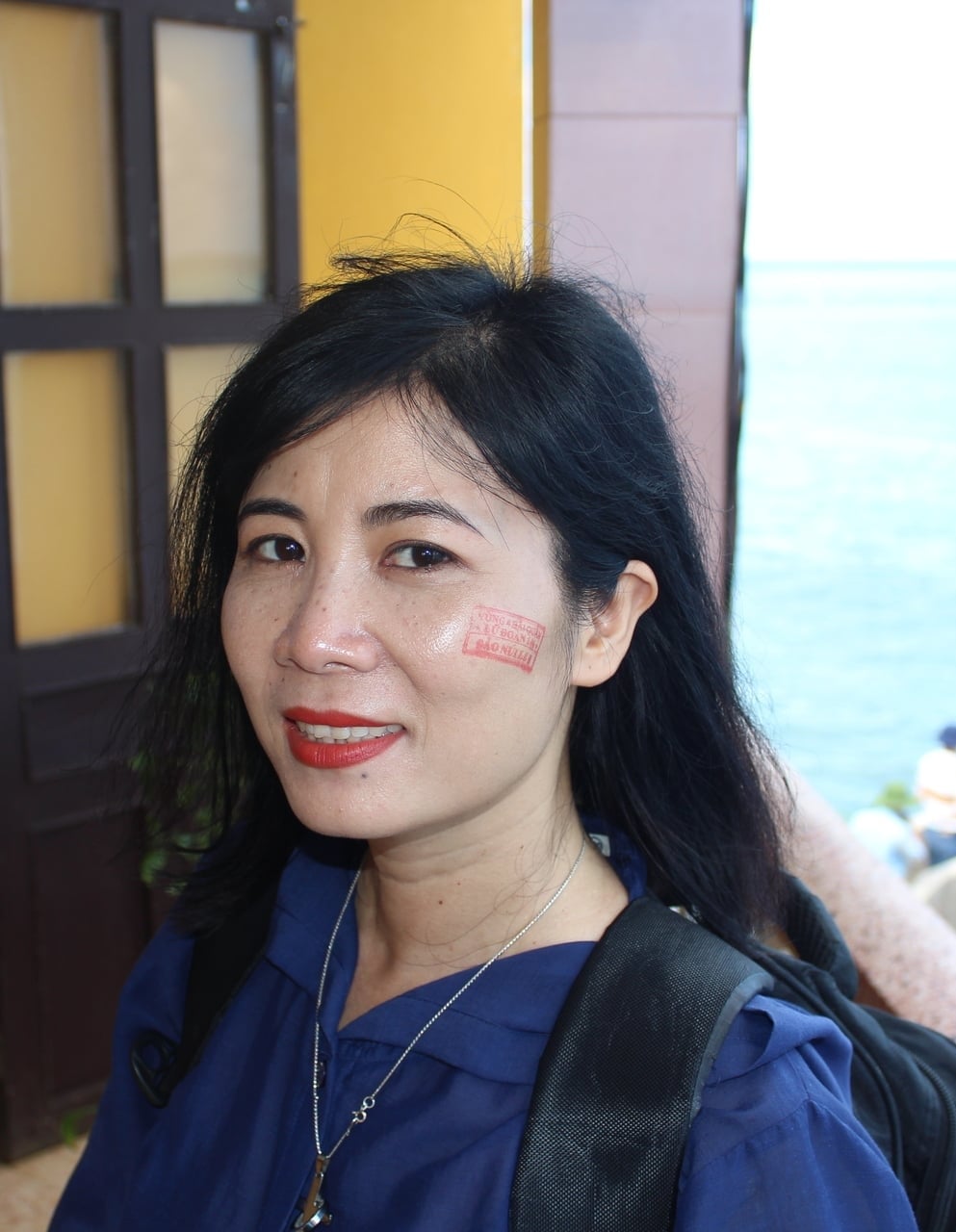 Tôi đóng dấu tôi vào Trường Sa. Ảnh: Nguyễn Hưởng.