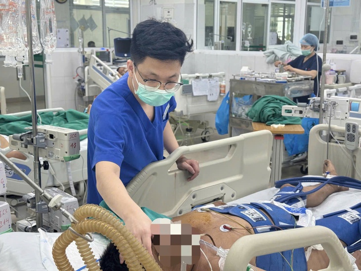 Cấp cứu điện giật tại Bệnh viện: Hành trình giành lại sự sống cho bệnh nhân P . V . T - Ảnh 2.