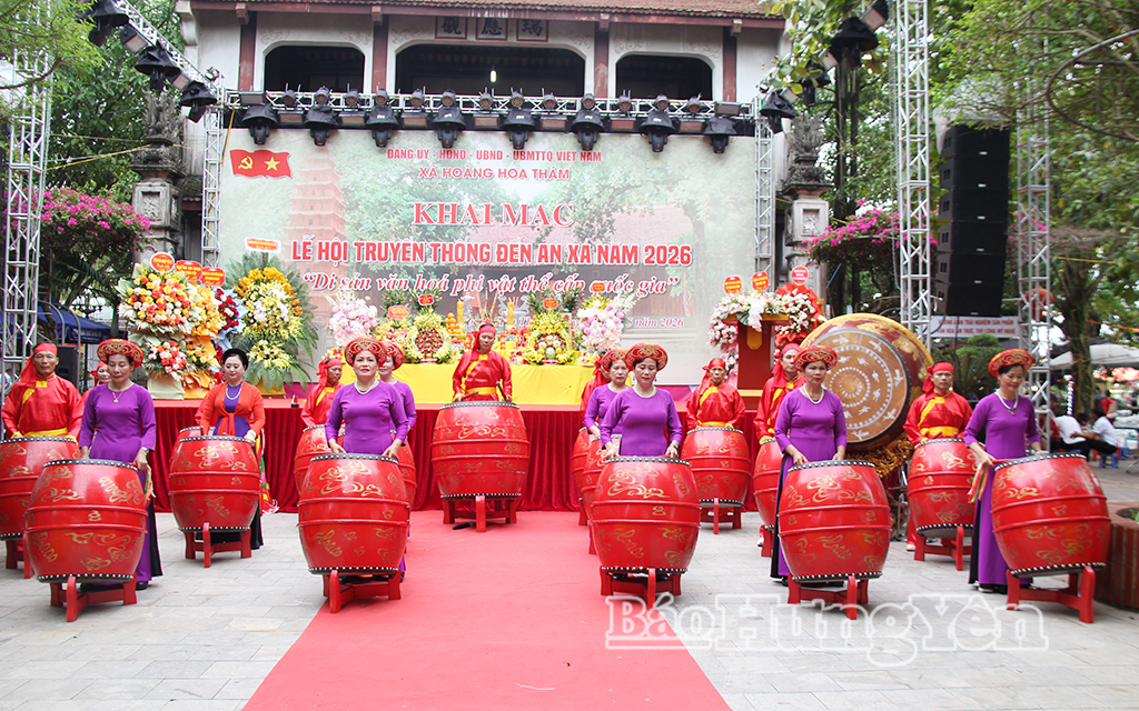 Màn trống hội chào mừng khai mạc Lễ hội truyền thống đền An Xá năm 2026.