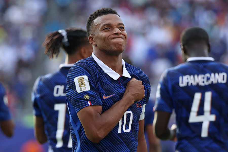 エムバペの活躍で、フランスは2026年ワールドカップの決勝トーナメント1回戦に進出した。