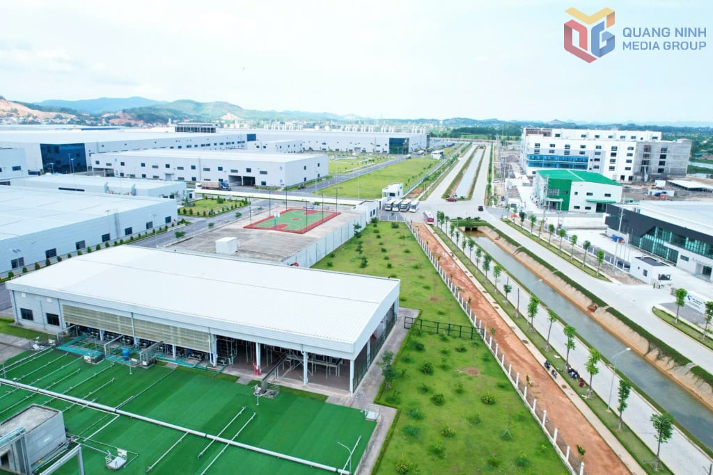 KCN Sông Khoai thu hút nhiều dự án FDI , góp phần tạo việc làm cho hàng nghìn lao động. Ảnh: Đỗ Phương