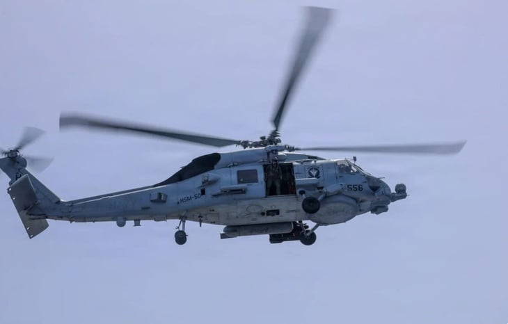 アメリカ海軍のMH-60Sシーホークヘリコプターがアラビア海に墜落した。