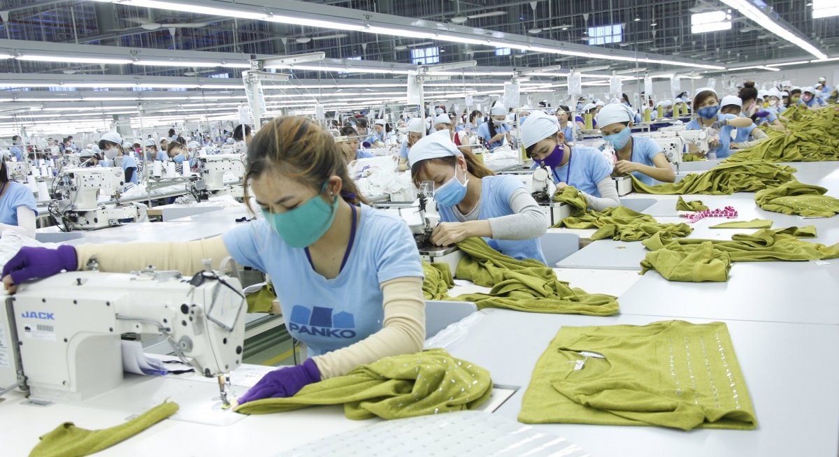 Bên cạnh những dấu hiệu phục hồi, doanh nghiệp vẫn đang đối mặt với nhiều “điểm nghẽn” cần được tháo gỡ. Bên cạnh những dấu hiệu phục hồi, doanh nghiệp vẫn đang đối mặt với nhiều “điểm nghẽn” cần được tháo gỡ.