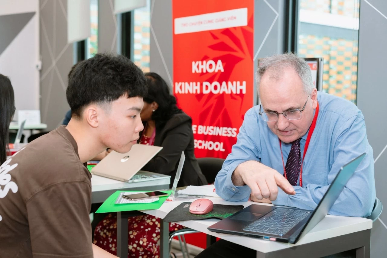 Giá trị thực sự của giáo dục đại học đang được nhìn nhận lại trong thời đại AI. (Nguồn: BUV) Giá trị thực sự của giáo dục đại học đang được nhìn nhận lại trong thời đại AI. (Nguồn: BUV)