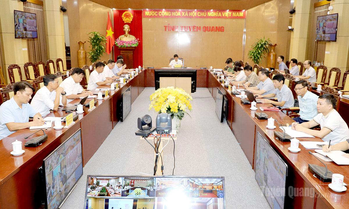 Ein Blick auf das Treffen am abgelegenen Ort in der Provinz Tuyen Quang.
