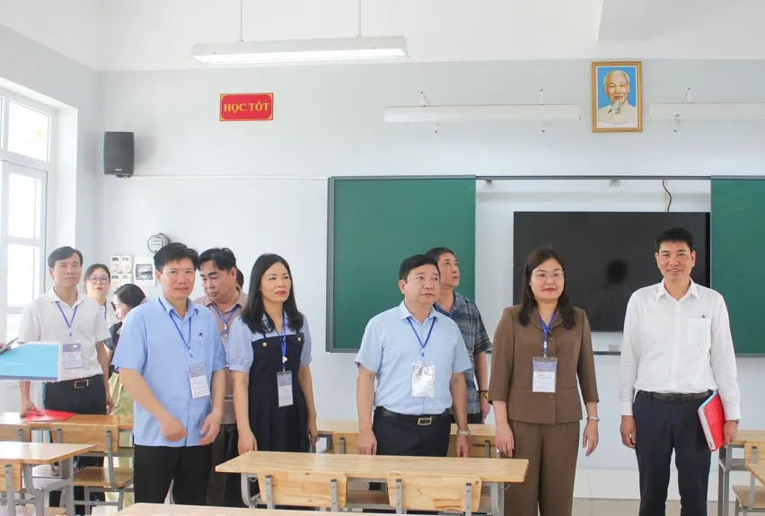 Ninh Binh - Semnul unui sezon istoric de examene - Fotografia 1.