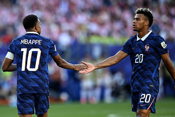 フランス 2-0 モロッコ：デンベレのゴールで劇的な2026年ワールド