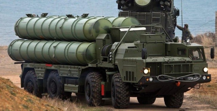 La Turchia potrebbe annunciare la vendita del sistema di difesa aerea russo S-400 a un Paese del Golfo