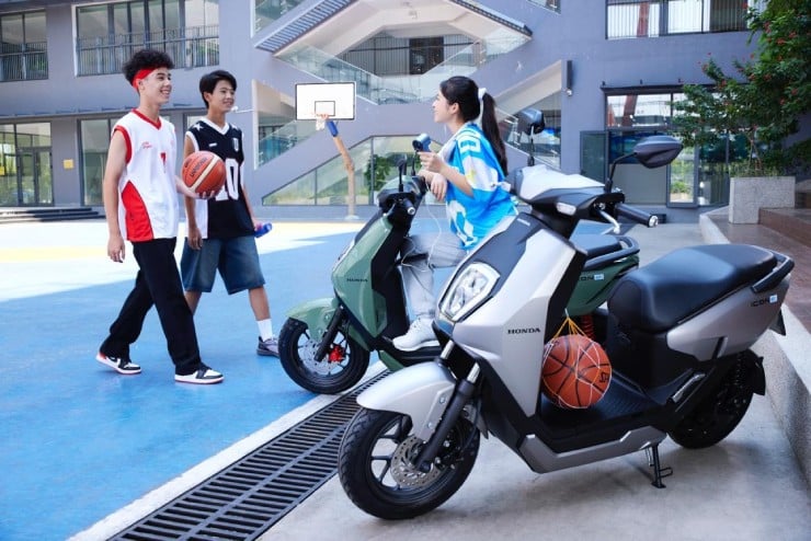 電動バイク　モンパル　値下げ 意外なことに、ホンダの電動バイクは大幅に値下げされ、元の価格のほぼ