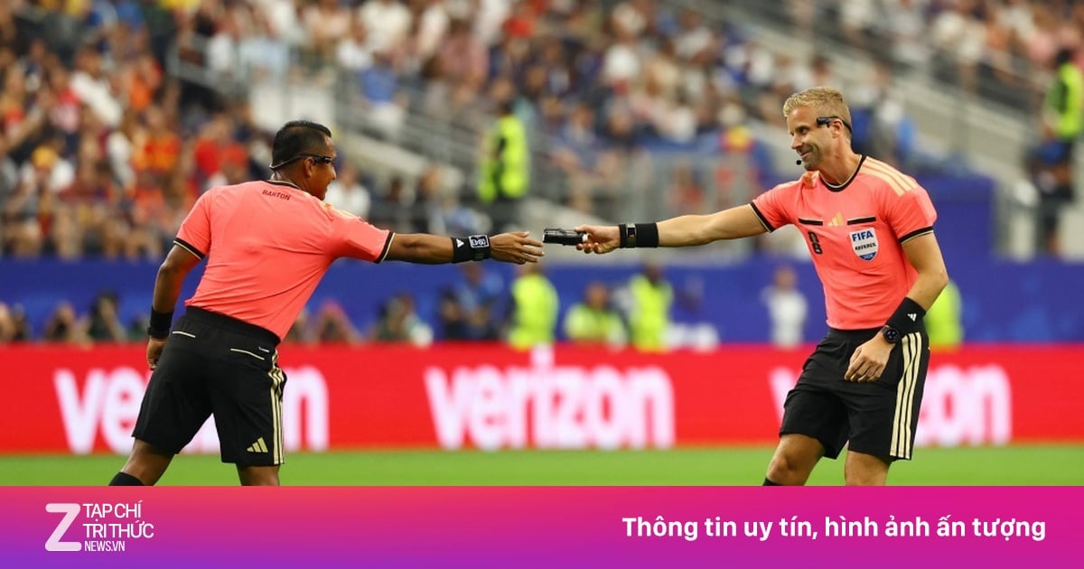 Sai lầm sơ đẳng của trọng tài trận Pháp - Tây Ban Nha