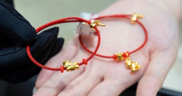Giá vàng hôm nay (17/7): Chính thức mất mốc 4.000 USD