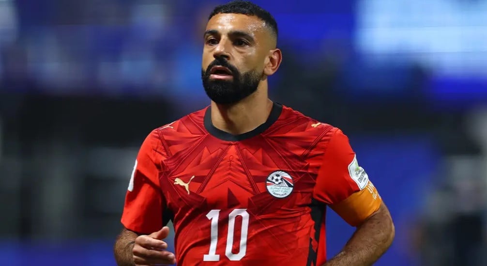Mohamed Salah enfrenta especulações sobre seu futuro após deixar o Liverpool.