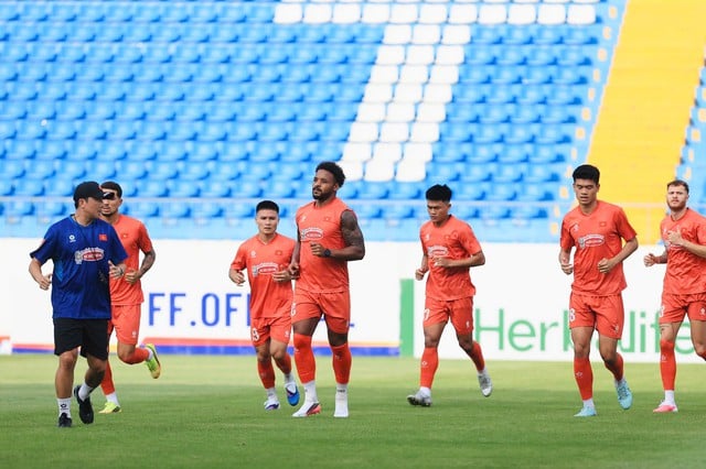 Trực tiếp đội tuyển Việt Nam - Myanmar: Hoàn thiện đội hình cho ASEAN Cup - Ảnh 1.