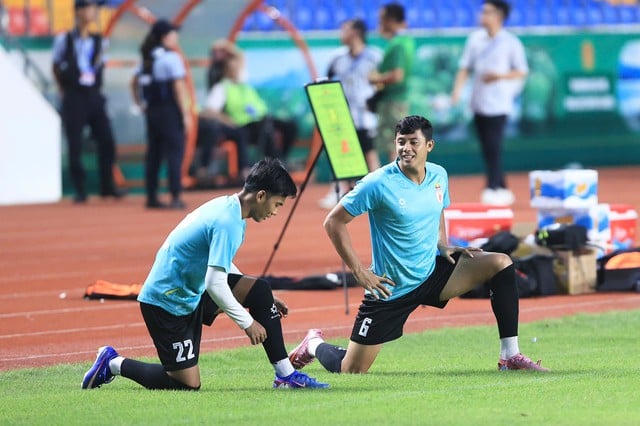 Trực tiếp đội tuyển Việt Nam - Myanmar: Hoàn thiện đội hình cho ASEAN Cup - Ảnh 2.
