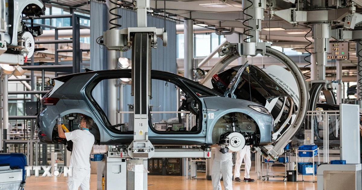 sedappoker Harga mobil listrik di Jerman telah turun hingga mendekati harga mobil bensin.