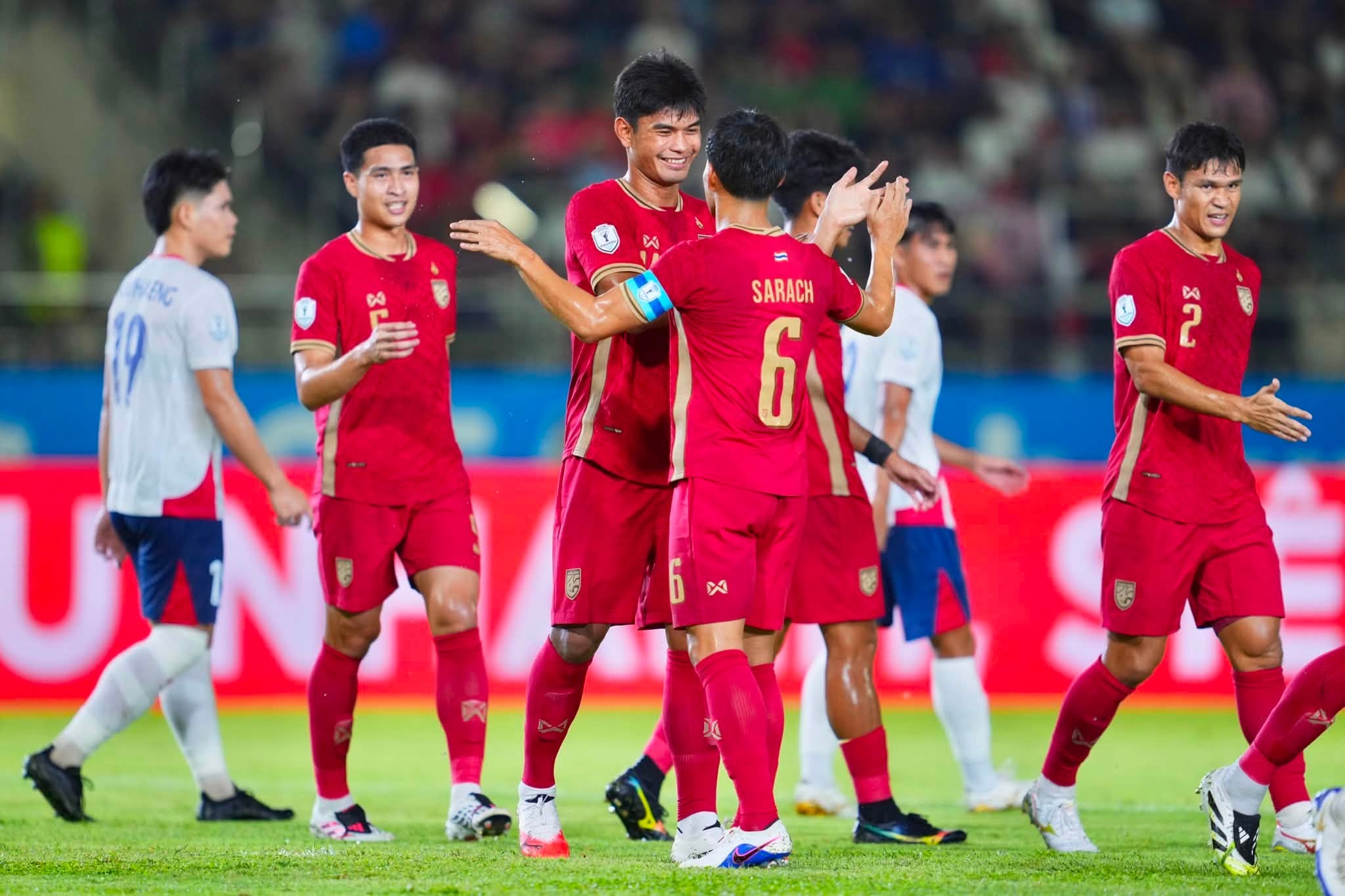 สรุปไฮไลท์การแข่งขันระหว่างลาวกับไทย: "ช้างศึก" คว้าชัยชนะอย่างขาดลอยด้วยคะแนน 5 ดาว