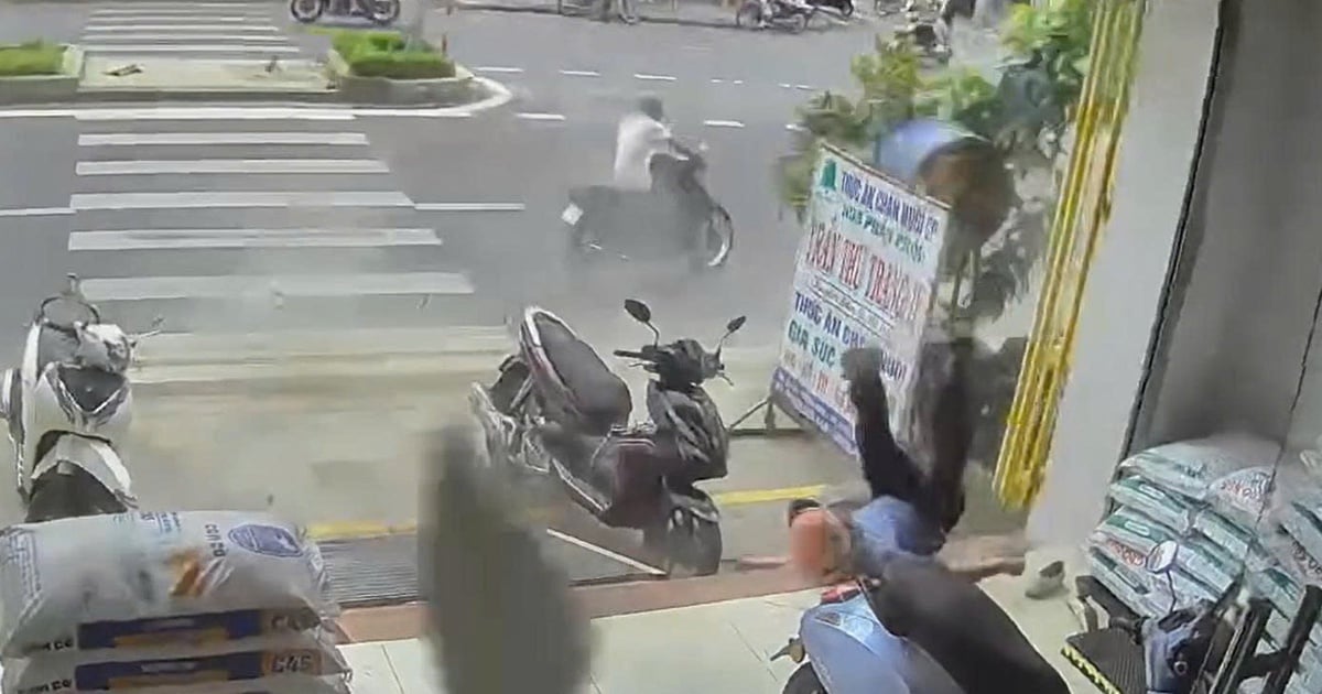 An old barrel exploded, throwing a man away and breaking three vertebrae.