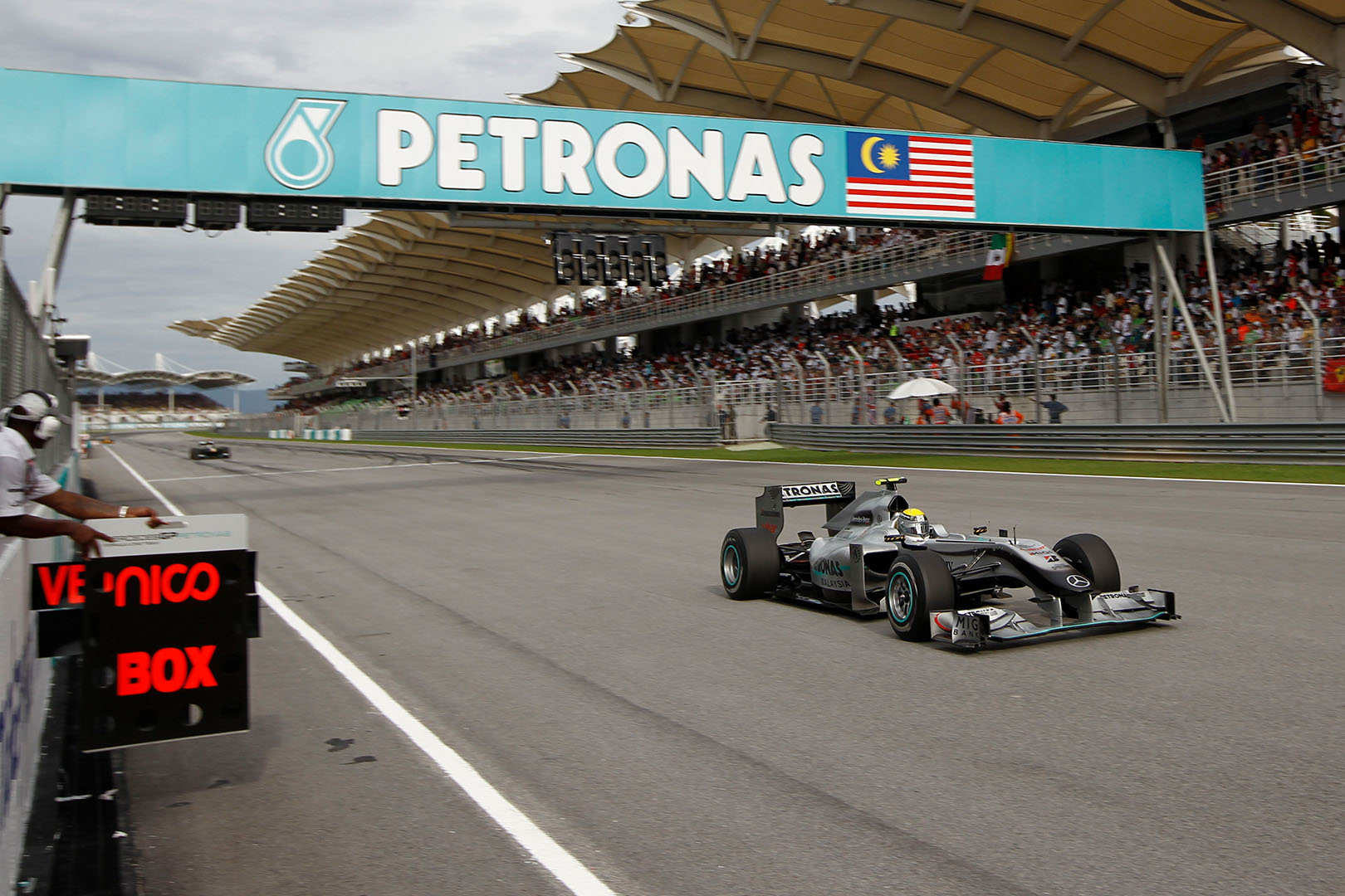 f1,  công thức 1,  formula 1,  malaysia,  Bahrain,  Grand Prix,  motogp,  italy,  imola,  qatar,  Abu Dhabi,  đông nam á ảnh 1